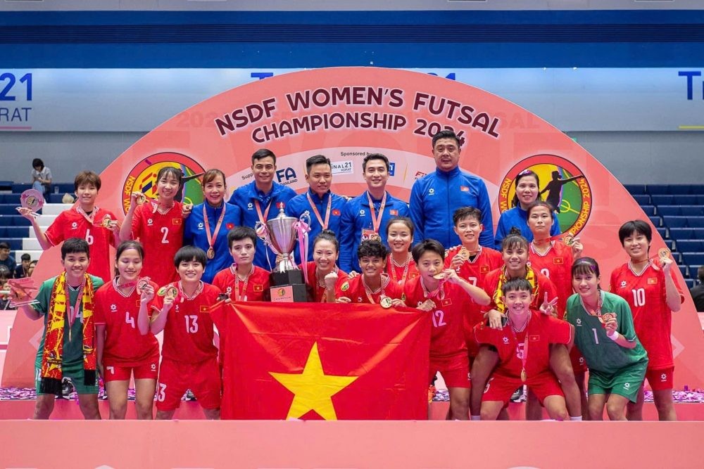 trang cá cược bóng đá bongdabinhduong.com 
Đội tuyển Futsal nữ Việt Nam lên ngôi vô địch giải NSDF Women’s Futsal Championship 2024